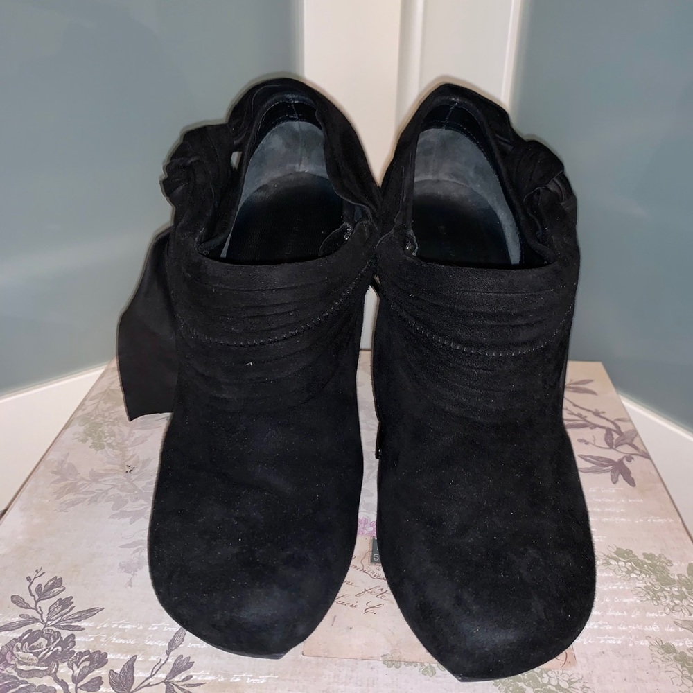 Balenciaga Runway Bow Black Suede Booties Boots Stiletto 38.5 - Picture 3 of 9